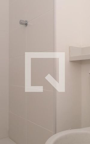 Apartamento para alugar com 33m², 2 quartos e sem vagaBanheiro