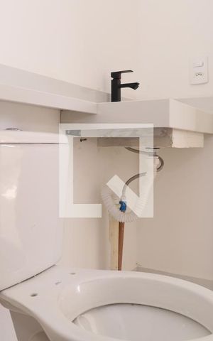 Apartamento para alugar com 33m², 2 quartos e sem vagaBanheiro
