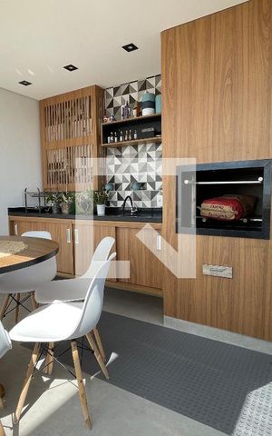 Apartamento à venda com 190m², 3 quartos e 3 vagas Apartamento à venda com 190m², 3 quartos e 3 vagasCobertura