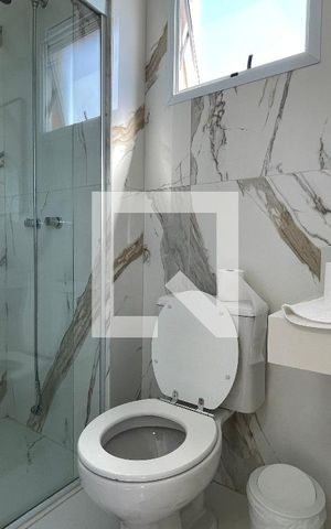 Apartamento à venda com 190m², 3 quartos e 3 vagas Apartamento à venda com 190m², 3 quartos e 3 vagasBanheiro da Suíte 2