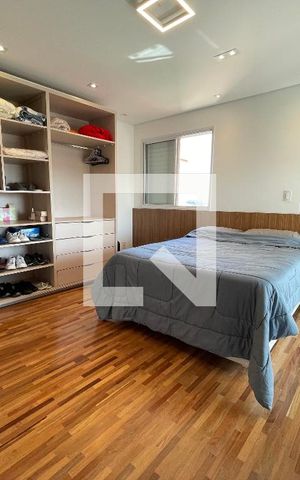 Apartamento à venda com 190m², 3 quartos e 3 vagas Apartamento à venda com 190m², 3 quartos e 3 vagasSuíte 1