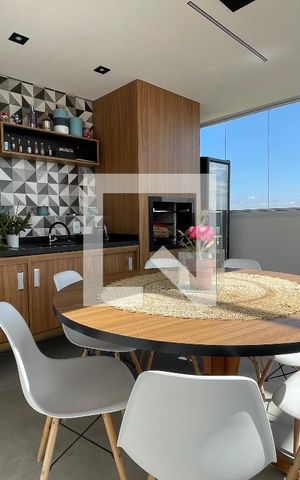 Apartamento à venda com 190m², 3 quartos e 3 vagas Apartamento à venda com 190m², 3 quartos e 3 vagasCobertura