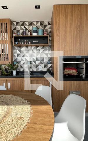 Apartamento à venda com 190m², 3 quartos e 3 vagas Apartamento à venda com 190m², 3 quartos e 3 vagasCobertura