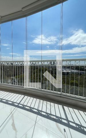 Apartamento à venda com 190m², 3 quartos e 3 vagas Apartamento à venda com 190m², 3 quartos e 3 vagasVaranda da Sala