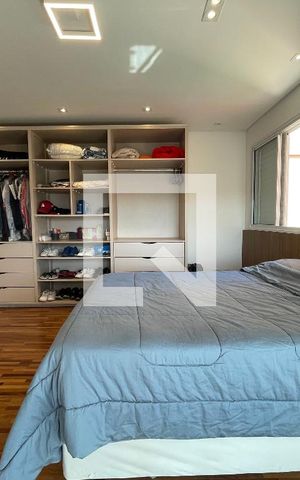 Apartamento à venda com 190m², 3 quartos e 3 vagas Apartamento à venda com 190m², 3 quartos e 3 vagasSuíte 1