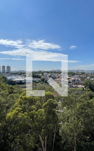 Apartamento à venda com 190m², 3 quartos e 3 vagas Apartamento à venda com 190m², 3 quartos e 3 vagasVista