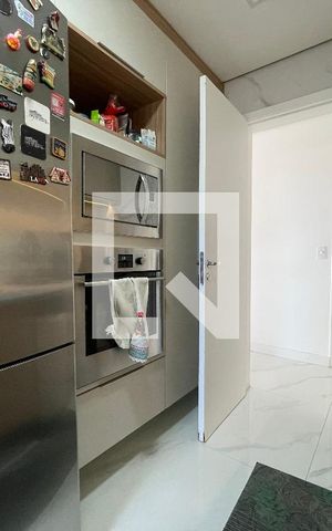 Apartamento à venda com 190m², 3 quartos e 3 vagas Apartamento à venda com 190m², 3 quartos e 3 vagasCozinha