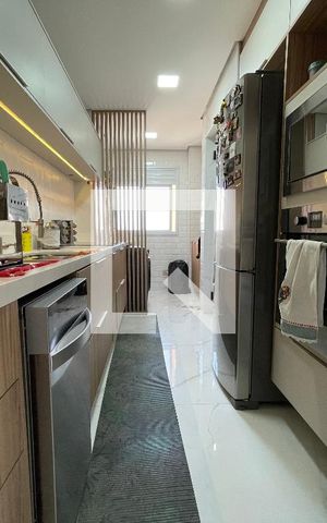 Apartamento à venda com 190m², 3 quartos e 3 vagas Apartamento à venda com 190m², 3 quartos e 3 vagasCozinha