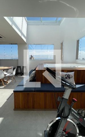 Apartamento à venda com 190m², 3 quartos e 3 vagas Apartamento à venda com 190m², 3 quartos e 3 vagasCobertura