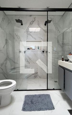 Apartamento à venda com 190m², 3 quartos e 3 vagas Apartamento à venda com 190m², 3 quartos e 3 vagasBanheiro da Suíte 1