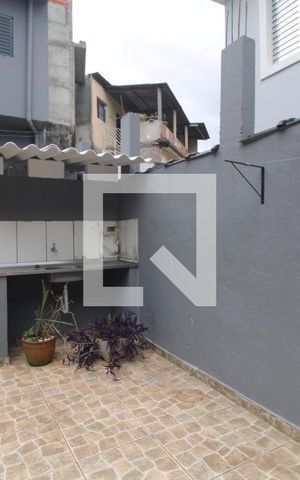 Casa à venda com 240m², 2 quartos e 2 vagasQuintal