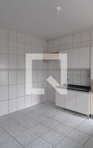 Casa à venda com 240m², 2 quartos e 2 vagasCozinha