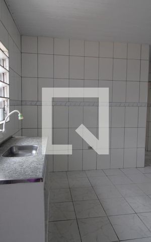 Casa à venda com 240m², 2 quartos e 2 vagasCozinha