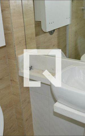 Casa à venda com 110m², 3 quartos e sem vaga Casa à venda com 110m², 3 quartos e sem vagaBanheiro do quarto 1