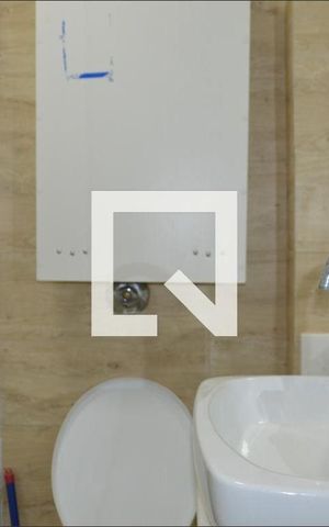 Casa à venda com 110m², 3 quartos e sem vaga Casa à venda com 110m², 3 quartos e sem vagaBanheiro do quarto 1