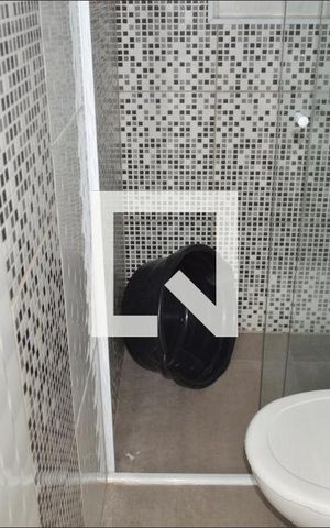 Casa à venda com 110m², 3 quartos e sem vaga Casa à venda com 110m², 3 quartos e sem vagaBanheiro