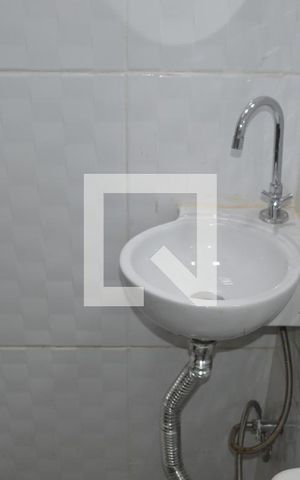 Casa à venda com 110m², 2 quartos e sem vagaBanheiro 1
