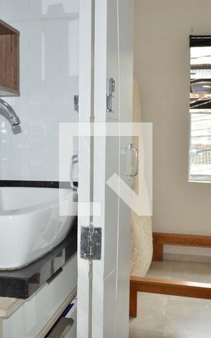Casa à venda com 110m², 2 quartos e sem vagaBanheiro 2