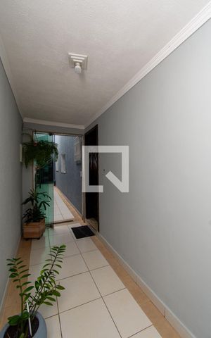 Casa à venda com 242m², 3 quartos e 2 vagas Casa à venda com 242m², 3 quartos e 2 vagasÁrea externa