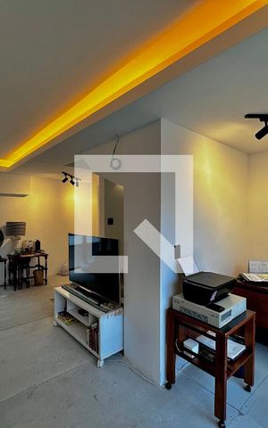 Casa de condomínio à venda com 105m², 1 quarto e 1 vaga Casa de condomínio à venda com 105m², 1 quarto e 1 vagaSala de Tv