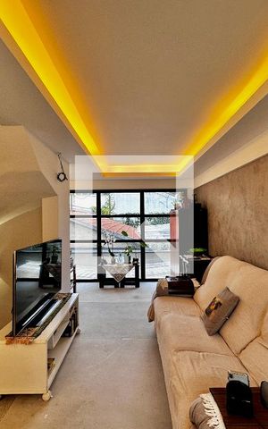 Casa de condomínio à venda com 105m², 1 quarto e 1 vaga Casa de condomínio à venda com 105m², 1 quarto e 1 vagaSala de Tv