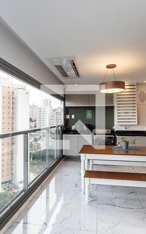 Apartamento à venda com 69m², 2 quartos e 1 vaga Apartamento à venda com 69m², 2 quartos e 1 vagaVaranda - Sala