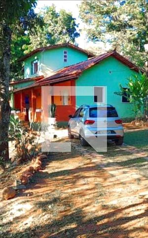 Casa à venda com 3612m², 4 quartos e 6 vagas Casa à venda com 3612m², 4 quartos e 6 vagasÁrea externa