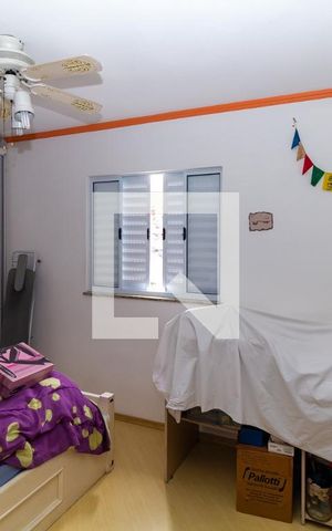 Casa à venda com 226m², 4 quartos e 2 vagas Casa à venda com 226m², 4 quartos e 2 vagasQuarto 1