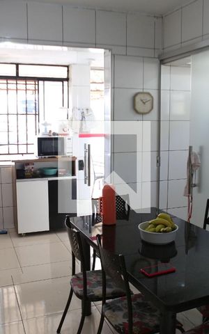 Casa à venda com 58m², 2 quartos e 2 vagasCozinha