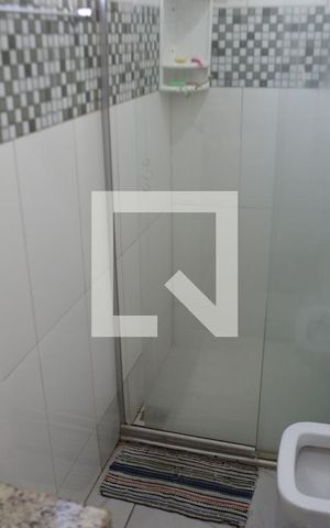 Casa à venda com 58m², 2 quartos e 2 vagasBanheiro