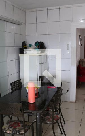 Casa à venda com 58m², 2 quartos e 2 vagasCozinha