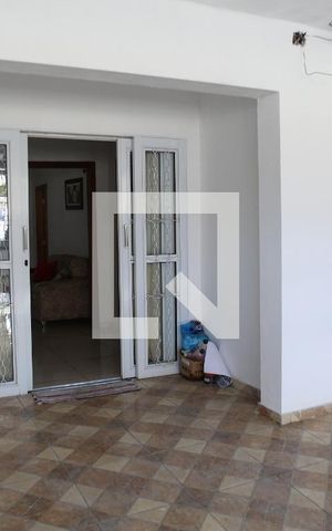 Casa à venda com 58m², 2 quartos e 2 vagasGaragem