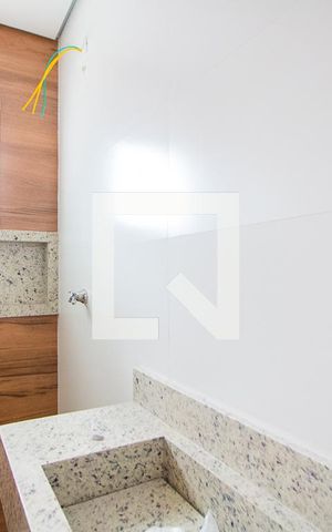 Apartamento à venda com 60m², 2 quartos e 1 vagaBanheiro do quarto 1