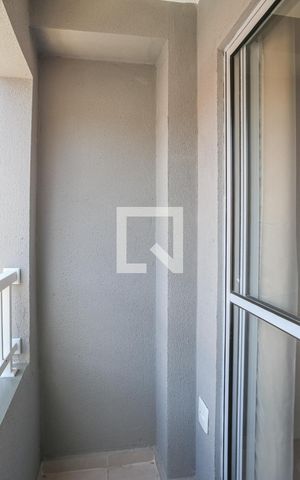 Apartamento à venda com 36m², 2 quartos e sem vaga Apartamento à venda com 36m², 2 quartos e sem vagaSacada
