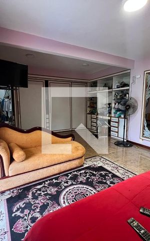 Casa de condomínio à venda com 700m², 4 quartos e 5 vagas Casa de condomínio à venda com 700m², 4 quartos e 5 vagasSuite 02