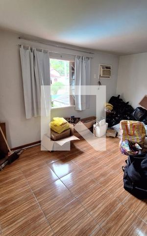 Casa de condomínio à venda com 700m², 4 quartos e 5 vagas Casa de condomínio à venda com 700m², 4 quartos e 5 vagasQuarto 4