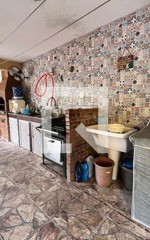 Casa de condomínio à venda com 700m², 4 quartos e 5 vagas Casa de condomínio à venda com 700m², 4 quartos e 5 vagasArea Gourmet