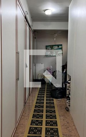 Casa de condomínio à venda com 700m², 4 quartos e 5 vagas Casa de condomínio à venda com 700m², 4 quartos e 5 vagasCloset Suite 02