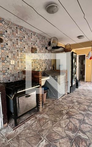 Casa de condomínio à venda com 700m², 4 quartos e 5 vagas Casa de condomínio à venda com 700m², 4 quartos e 5 vagasArea Gourmet - Lavanderia