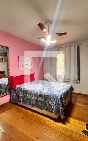 Casa de condomínio à venda com 700m², 4 quartos e 5 vagas Casa de condomínio à venda com 700m², 4 quartos e 5 vagasSuite 01