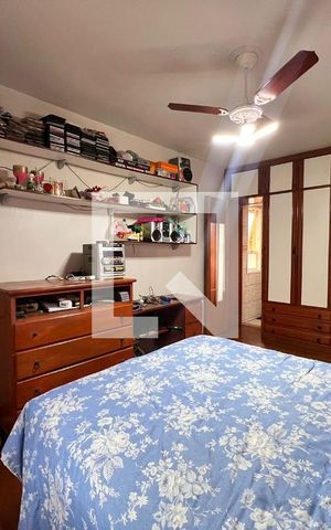 Casa de condomínio à venda com 700m², 4 quartos e 5 vagas Casa de condomínio à venda com 700m², 4 quartos e 5 vagasSuite 01