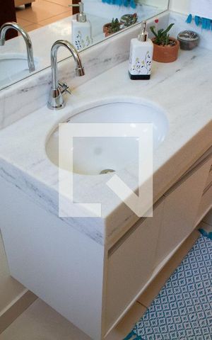 Casa à venda com 180m², 3 quartos e 4 vagas Casa à venda com 180m², 3 quartos e 4 vagasLAVABO
