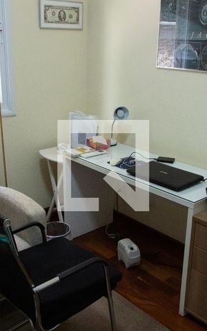 Casa à venda com 180m², 3 quartos e 4 vagas Casa à venda com 180m², 3 quartos e 4 vagasQUARTO 1
