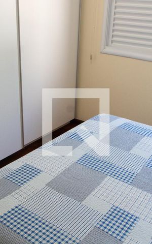 Casa à venda com 180m², 3 quartos e 4 vagas Casa à venda com 180m², 3 quartos e 4 vagasSUITE