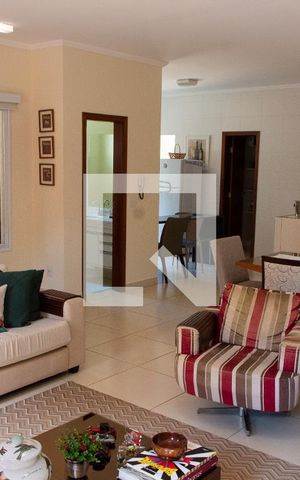 Casa à venda com 180m², 3 quartos e 4 vagas Casa à venda com 180m², 3 quartos e 4 vagasSALA
