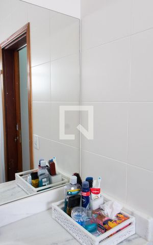 Casa à venda com 180m², 3 quartos e 4 vagas Casa à venda com 180m², 3 quartos e 4 vagasBANHEIRO DA SUITE