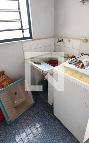 Casa à venda com 216m², 2 quartos e 2 vagasÁrea de Serviço