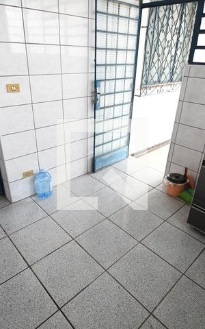 Casa à venda com 216m², 2 quartos e 2 vagasCozinha