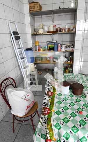Casa à venda com 216m², 2 quartos e 2 vagasCozinha / Copa