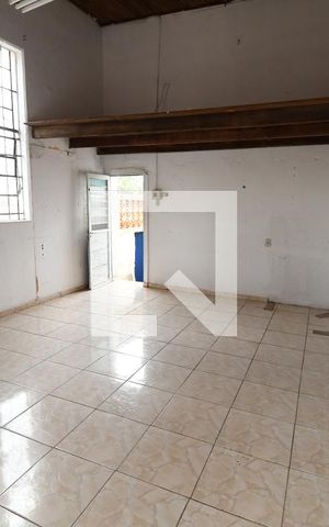 Casa à venda com 216m², 2 quartos e 2 vagasSala 2